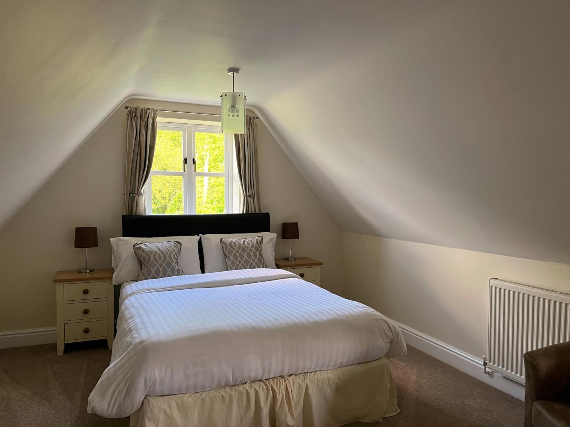 The Cottage Guest House Birchanger Экстерьер фото
